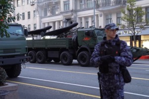 总台现场直击丨俄罗斯纪念苏联伟大卫国战争胜利80周年庆典阅兵举行第二次彩排