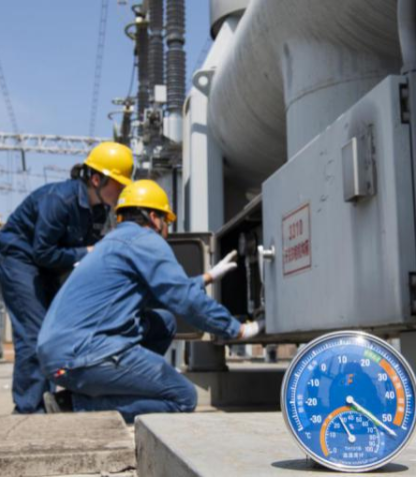 State Grid Shaanxi Electric Power: Braving Peak Summer Heat to Ensure Public Comfort