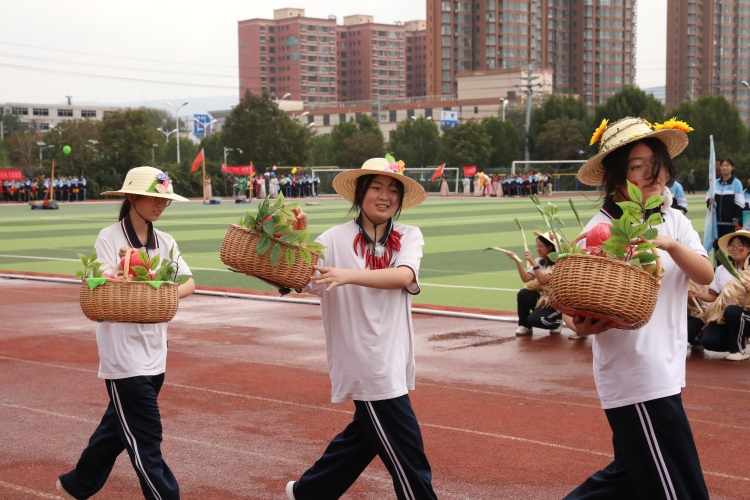 天水市秦安县第四中学第五届秋季田径运动会收获颇丰_fororder_467A2121.JPG