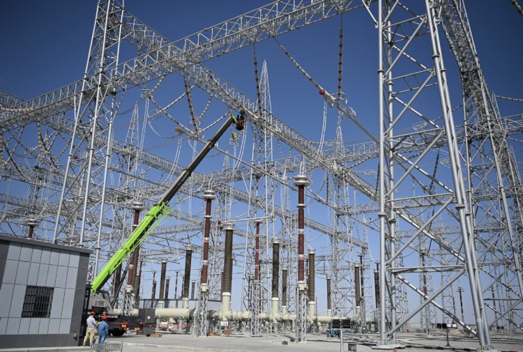 我国最大750千伏超高压环网工程投运 15年攻坚筑就南疆能源“动脉”