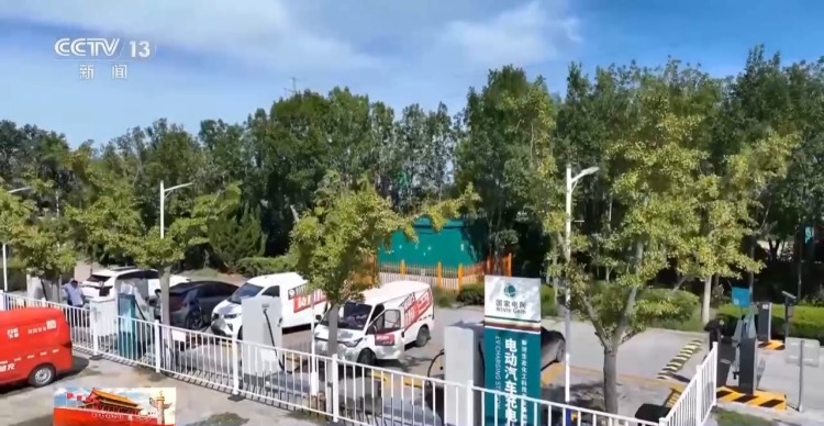 假期尾声返程客流明显增长 各地多举措保障出行顺畅