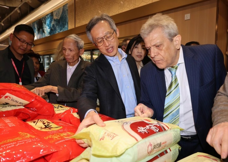 “中国味道”香飘海外 | 在沙特沙漠“种”出中餐热潮