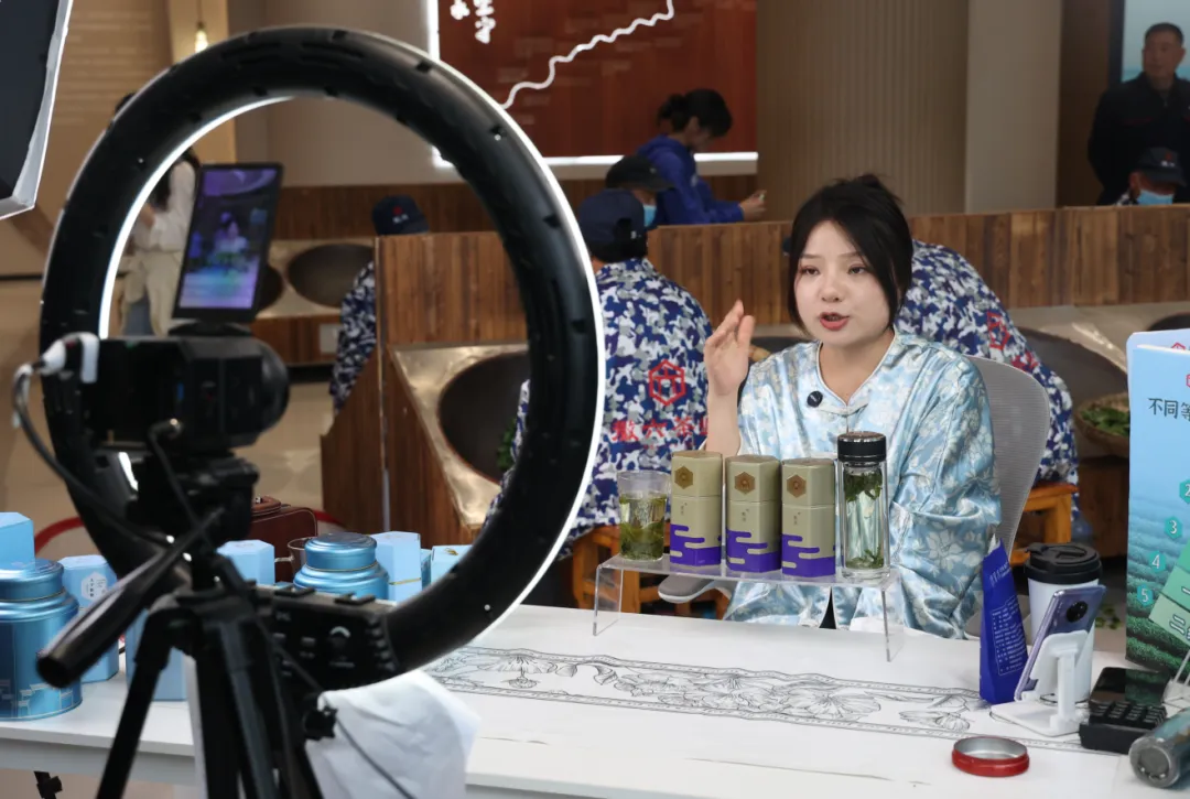 六安茶香里的振兴密码：一片叶子的全产业链发展之路_fororder_5