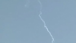 视频丨监测到有导弹来袭 以色列多地拉响防空警报