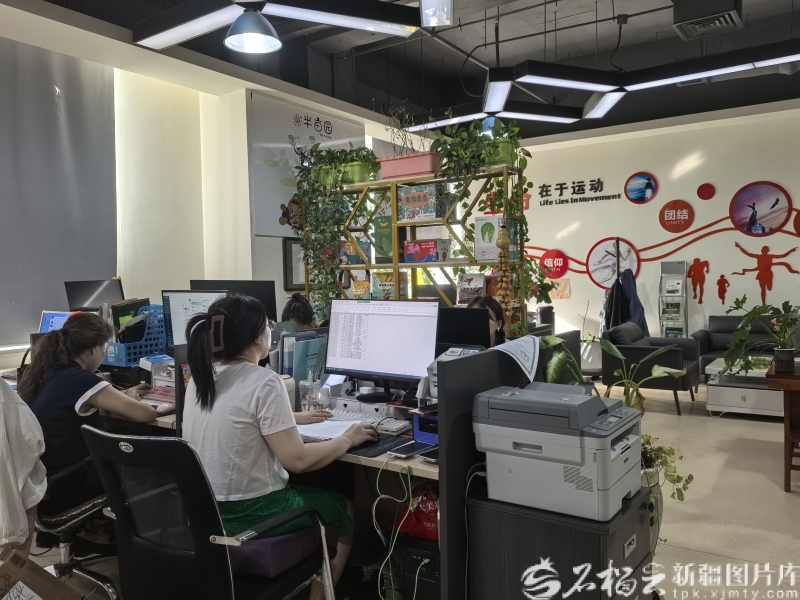 天山观察丨新疆新农人云端“孵”出亿元新赛道