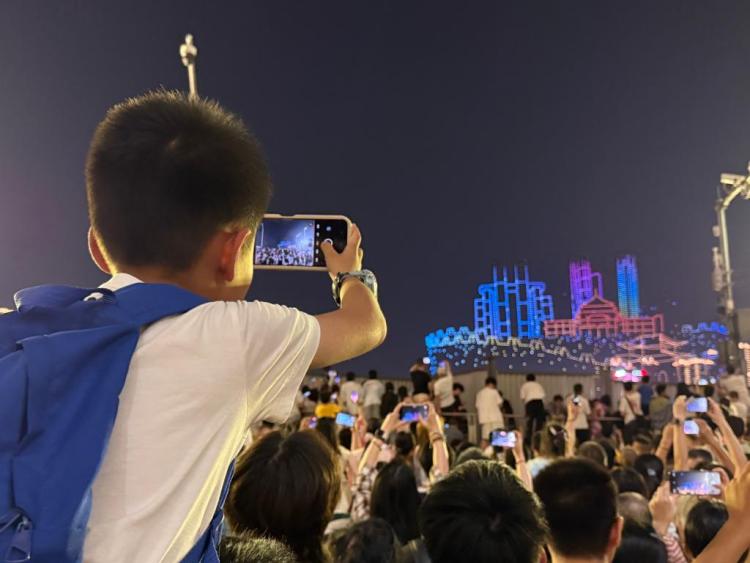 决胜“十四五” 打好收官战丨从“网红流量”到“长红留量”——国际消费中心城市建设的“重庆实践”