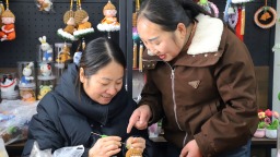 清水县：巧手飞针赶订单 “织”出增收幸福年