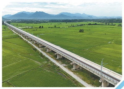 携手构建亚太共同体——国际社会热切期待APEC“中国时间”