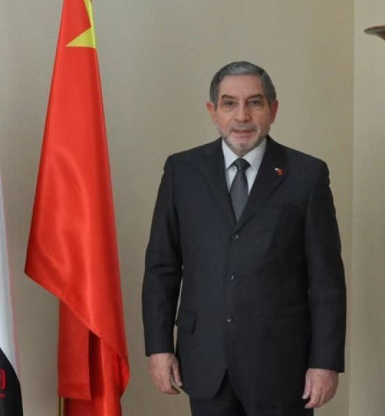 阿联酋前驻华大使欧麦尔·白伊塔尔:最令我惊讶的当属中国日新月异的发展