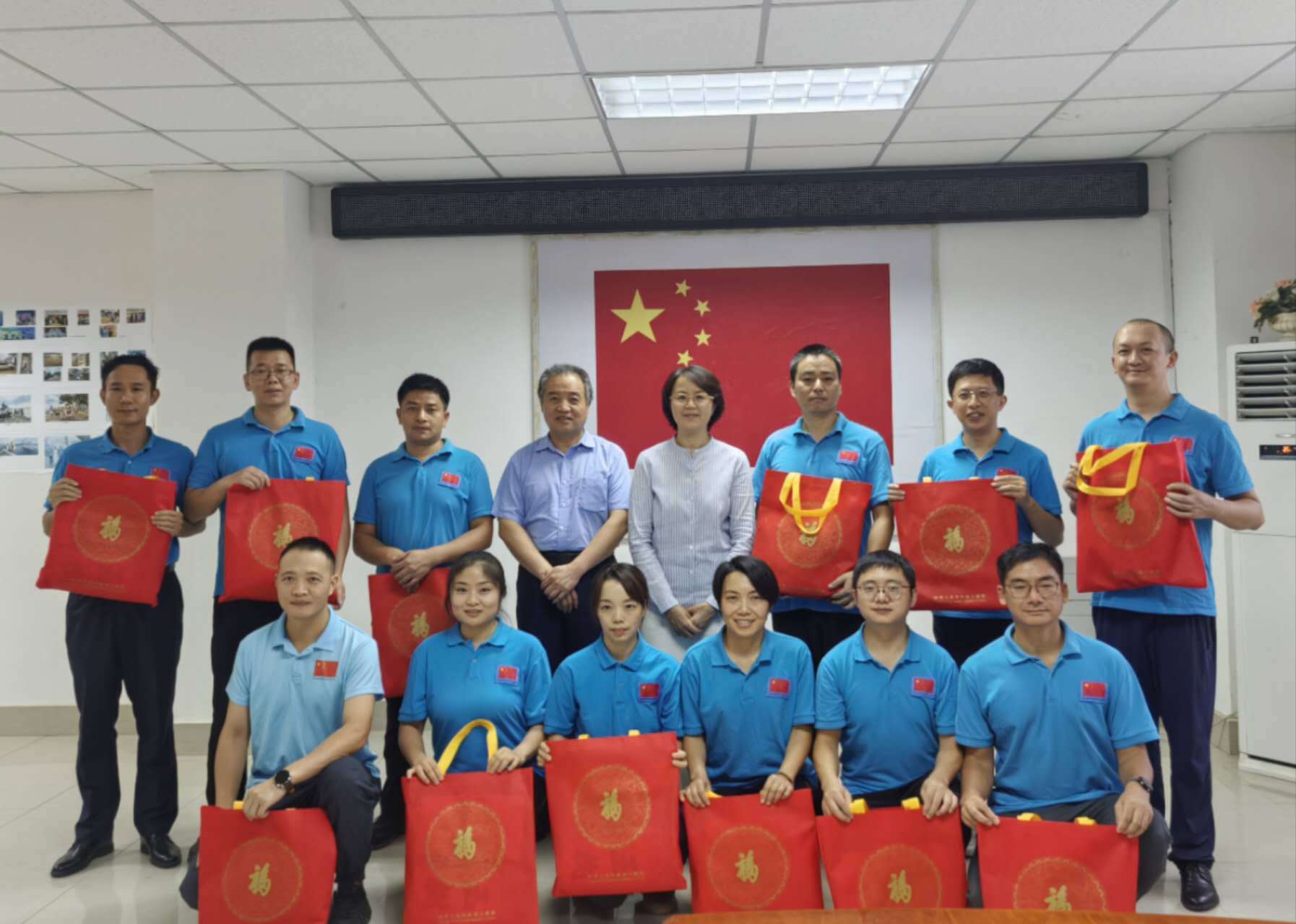 直通使领馆 | 中东直航开通啦！中国驻东帝汶大使王文丽：“标志双方关系高水平快速发展”