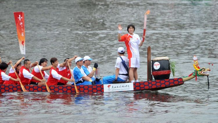 成都世运会 | 龙舟首战世运，中华传统体育尽展“国际范儿”