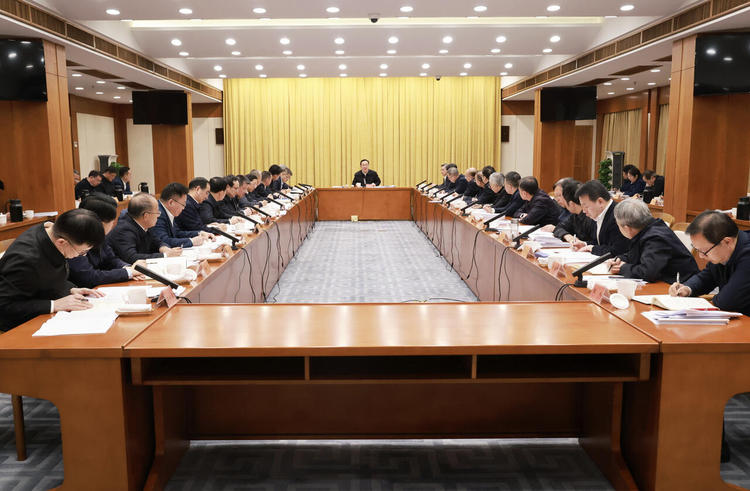 浙江省委书记王浩主持召开省委专题会议强调 围绕强城兴村融合落实工作计划和年度目标
