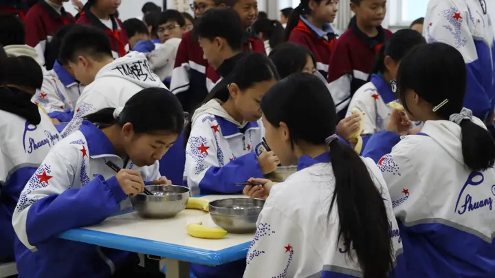 金昌:破局重生 从生源外流到城乡学子回流的逆转 金昌:破局重生 从生源外流到城乡学子回流的逆转_fororder_11eb7b23-1b00-4479-983d-a935813ce7e1_l