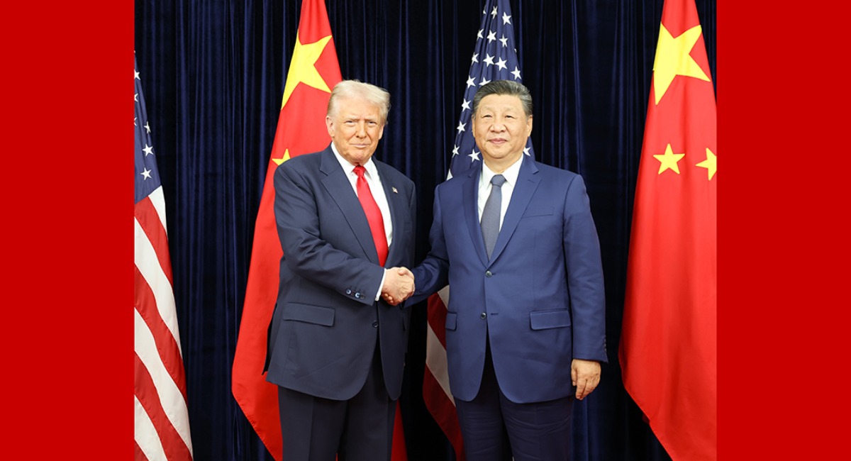 习近平同美国总统特朗普在釜山举行会晤_fororder_1761808912487_9