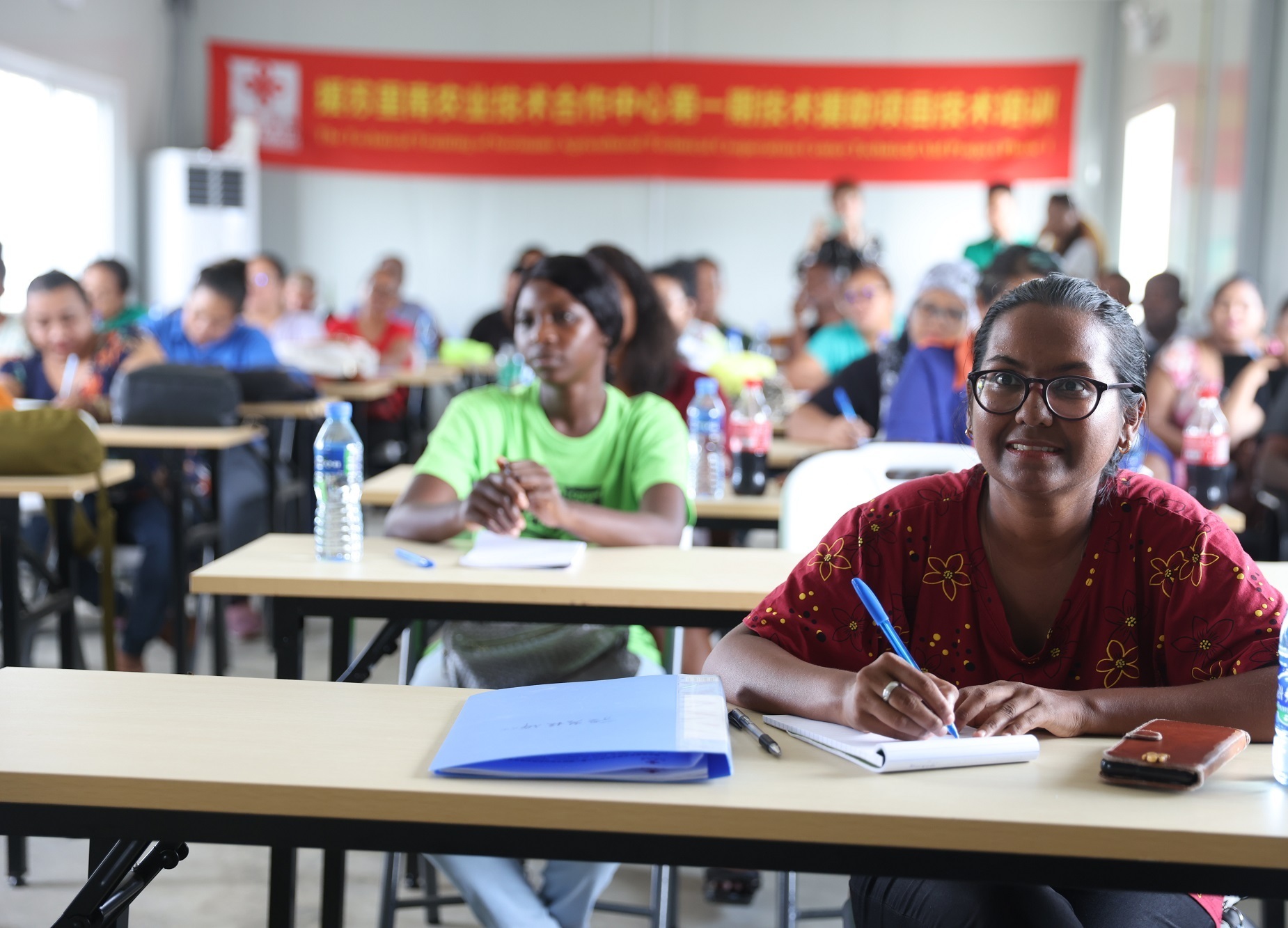 共筑金色梦想丨在这个南美国家 民众称赞中国人“真正把技术送到田间”