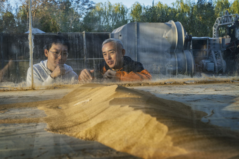资讯有故事|“地球卫士奖”获得者卢琦:希望把中国的治沙技术传播到世界各地 - 国际在线移动版