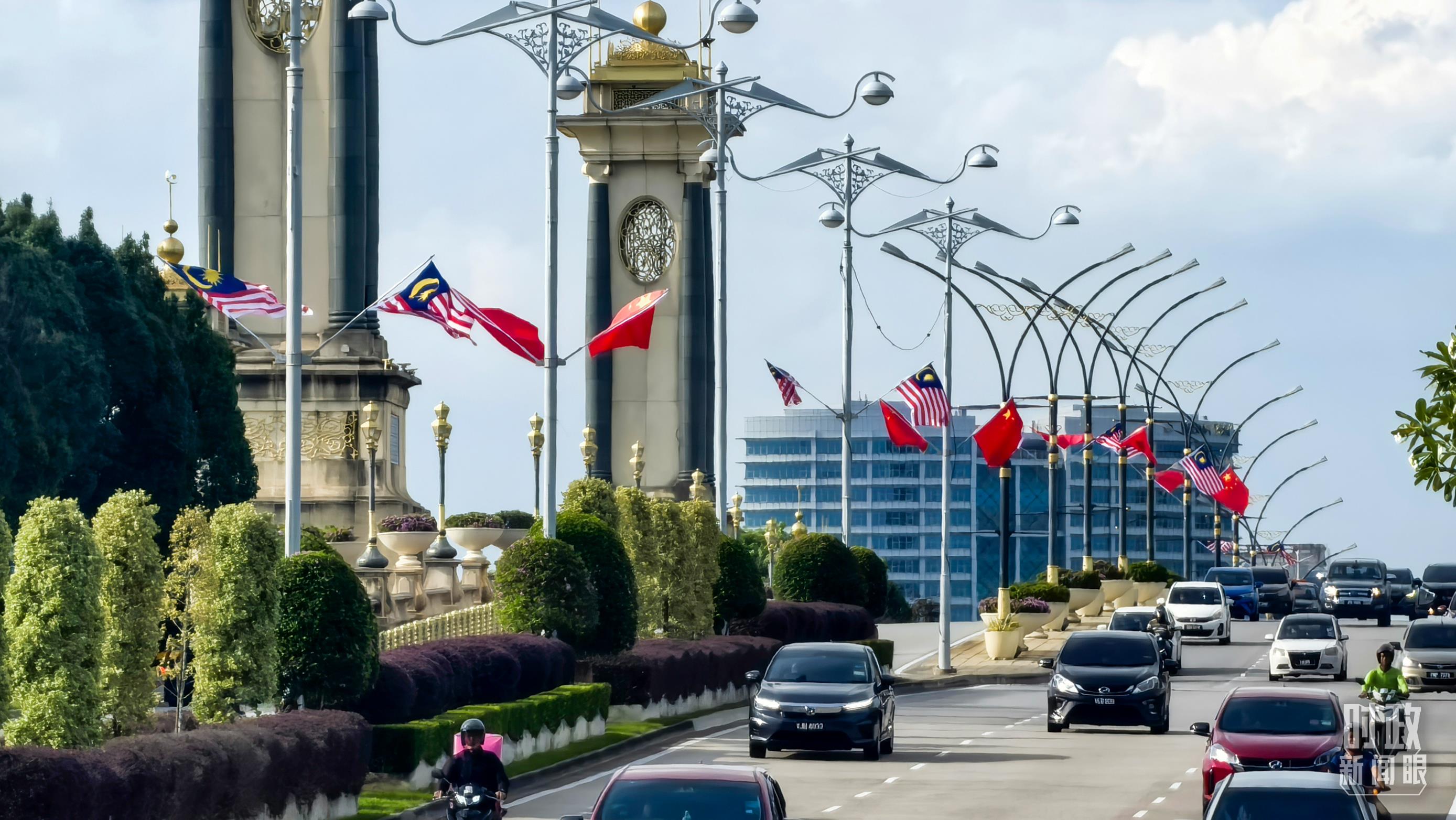 时政新闻眼丨习近平再访马来西亚，中马关系如何开启新的“黄金50年”？