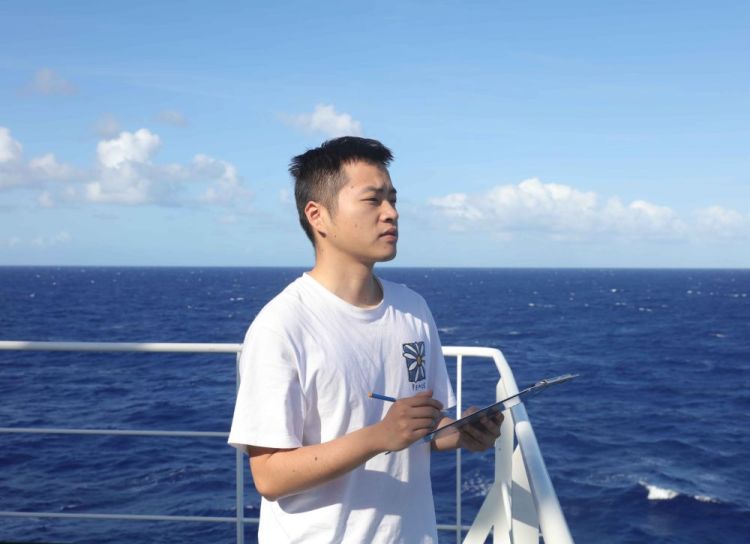 探索极地的青年们