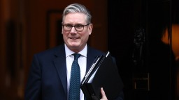 英国首相：随时准备支持美伊技术性谈判