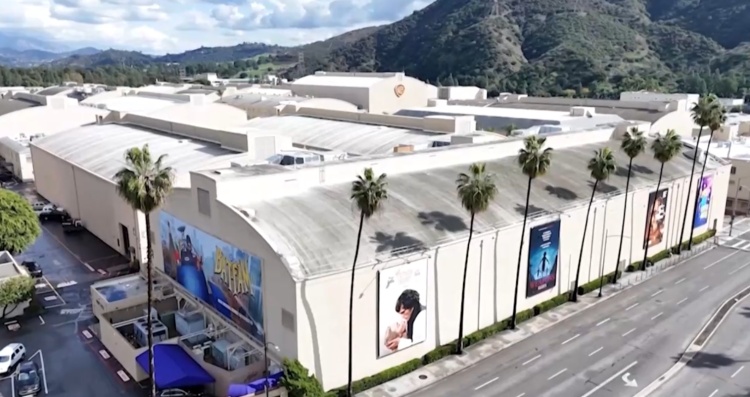 华纳兄弟将“易主” 美国传媒业将迎重大整合