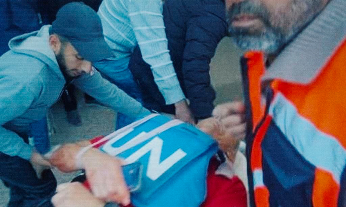 以色列空袭击中加沙地带中部一联合国机构 至少5人受伤