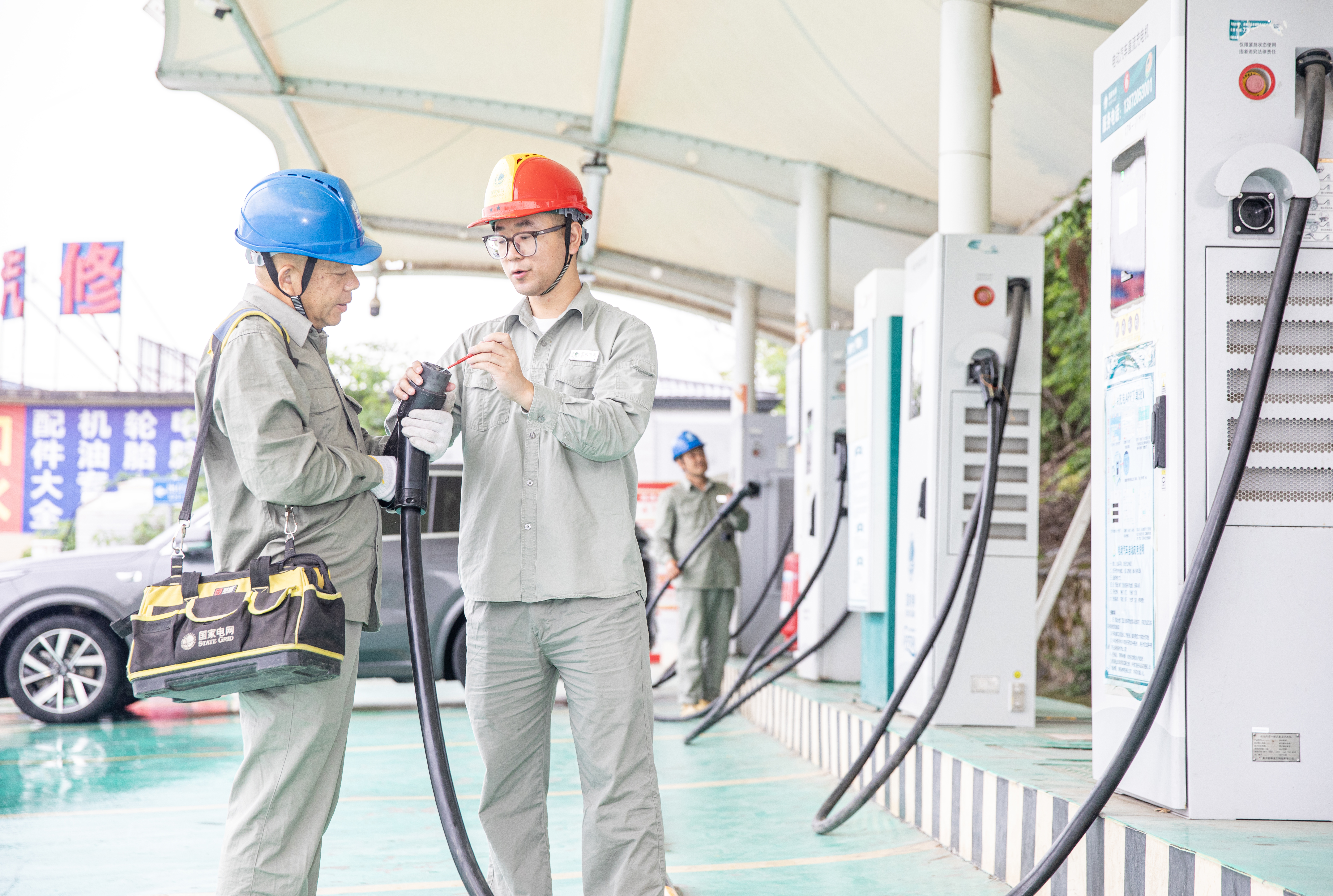 Huangshi, Hubei: Building Convenient Urban-Rural Charging Network for Smoother Holiday Travel_fororder_图片1