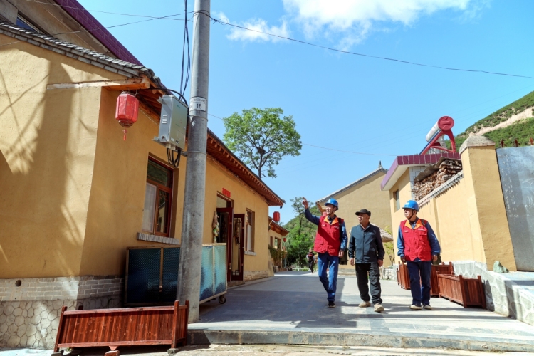 国网天水供电公司：多措并举优环境 政企协同促发展 打造电力营商新生态_fororder_电网3