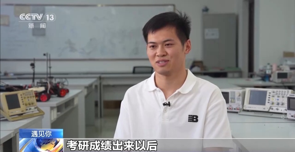 遇见你丨在学校造“高铁”是什么体验？他用三个月做出特别的毕业礼