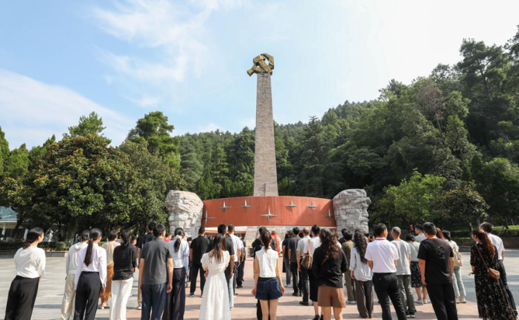 “山河映忠魂”全国英烈讲解员大赛第四场复赛在贵州遵义举行