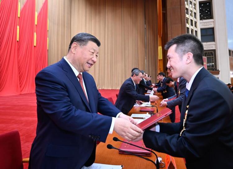 时政微观察丨建功立业 创新创造