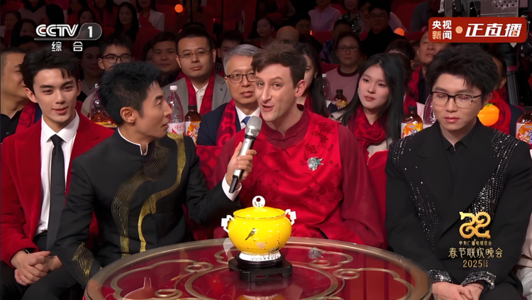 春晚+哪吒：文化自信与经济活力的共振