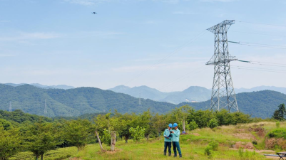 Zhejiang Strengthens Inspections of Mountain Power Lines to Safeguard Grid Reliability During Flood Season