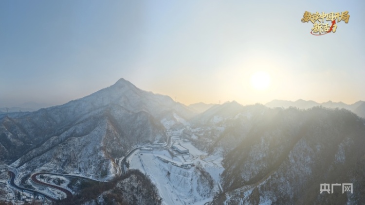 数读中国开局新活力 |  3个月、10万游客、1000万增收：冰雪经济让小镇“热”出新高度