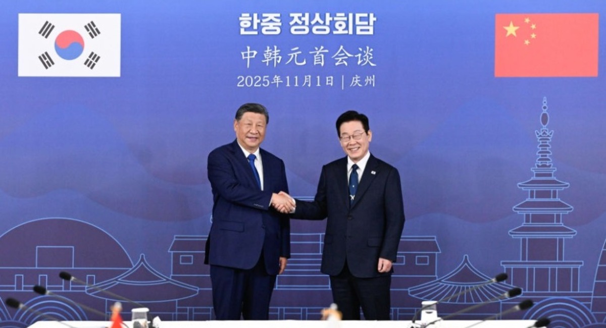 习近平同韩国总统会谈_fororder_dd247b94be63437c9697ffaf95a301d7.966x572.940x557