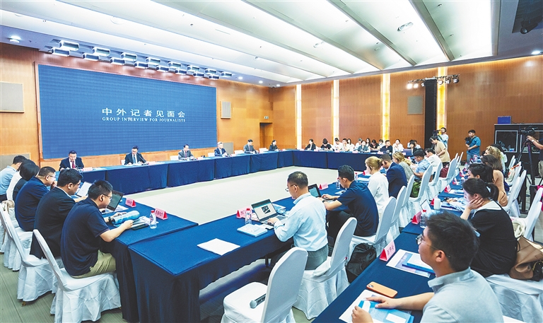 开放自贸港再次吸引全球目光_fororder_1