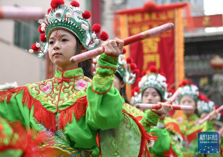 新华全媒＋·文化中国行丨英歌舞起闹新春