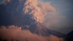 危地马拉富埃戈火山喷发 全国发布橙色警报_fororder_fb9a2baf93134b4a8f8a3920281d40f2