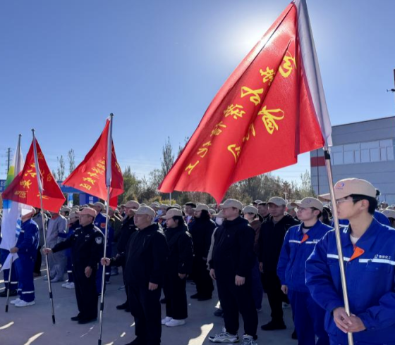 达拉特经济开发区职工健步走暨金秋助农消费帮扶活动举行