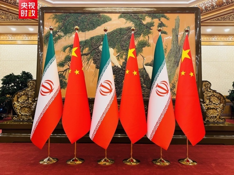 时政快讯丨习近平会见伊朗总统佩泽希齐扬