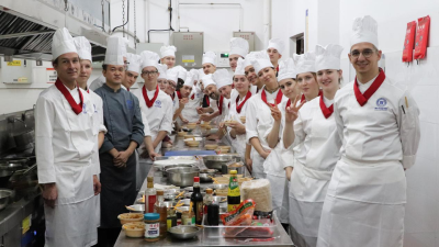 The ”Bayu Culinary Culture Tour” Program for Swiss Students Concluded at Chongqing Business Vocational College
