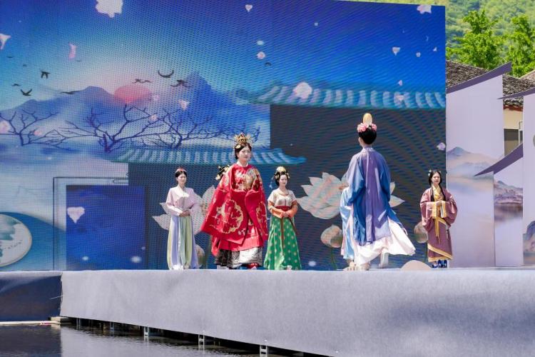 浙江宁波：中外友人共赴东吴文化之约_fororder_20250511b8dbe000b08d468c83f15877e416b718_14c5694f09de4e68a632866424189ab5