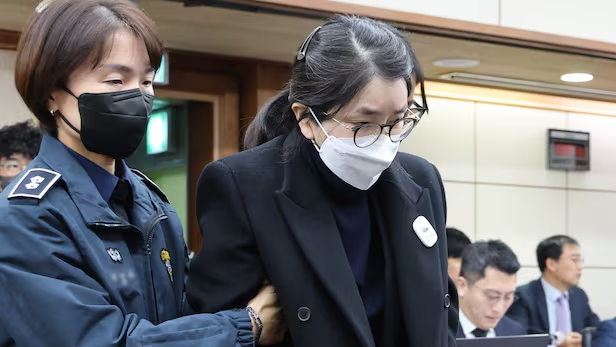 韩国特检组寻求法院判处金建希15年刑期