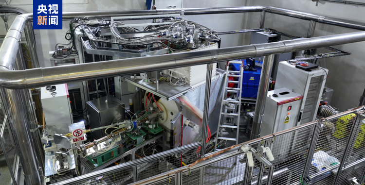 我国自主研发低能量强流高电荷态重离子研究装置通过验收