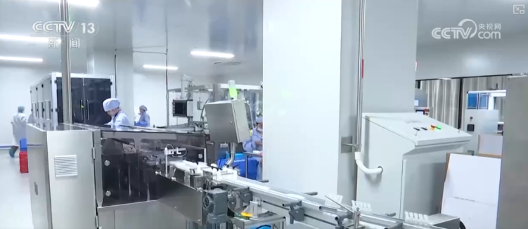 封关首周新观察·11亿元、16.5万人次、77.5万件 火热数据映射市场兴、消费热