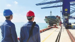 洋浦港实现岸电全覆盖，加速向绿色低碳转型