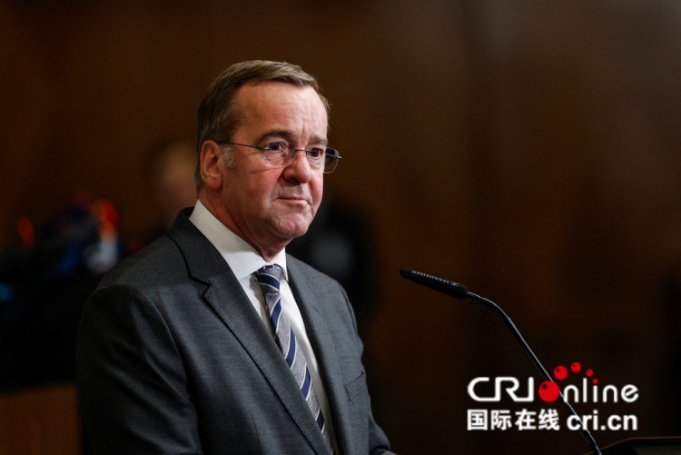 外媒：德防长宣称德国已做好杀戮俄军的准备_fororder_图片1