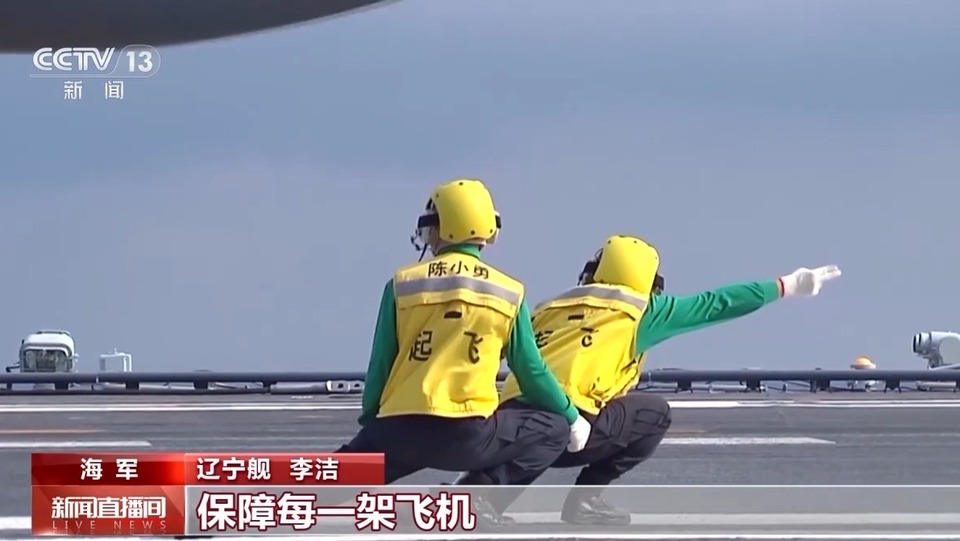 迷彩为甲、钢枪为笔！在练兵备战一线的“她们”自有万丈光芒