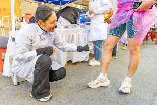 2025敦煌半程马拉松圆满落幕