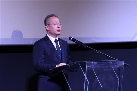 《南京照相馆》塞尔维亚展映暨纪念抗战胜利80周年图片展在贝尔格莱德举行_fororder_1
