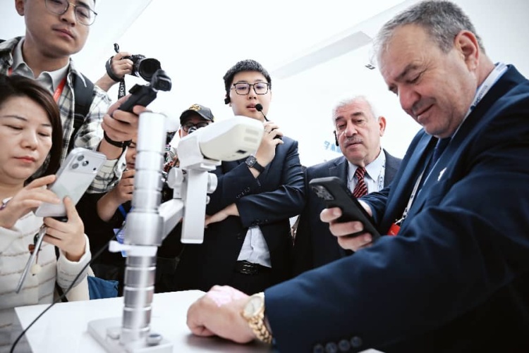 科技为翼 文化为魂 中外城市共探高质量发展之路